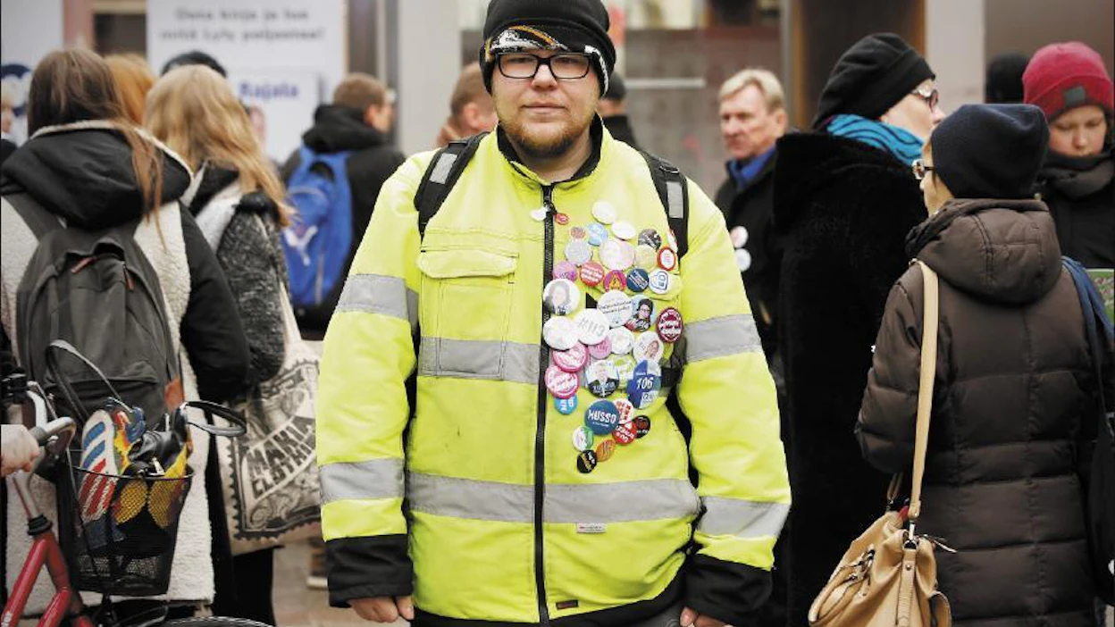 Eduskuntavaaliehdokkaiden vaalikampanjoinnissa alkaa loppukiri Oulun rotuaarilla. Tomi Tihinen on tentannut useita ehdokkaita. Ensi sunnuntaina hän käyttää äänioikeuttaan. Pekka Fali
