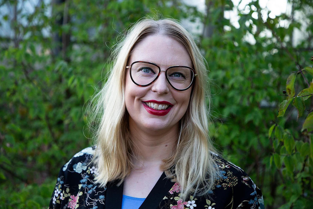 Kaikki mukaan metsään! Luonto-Liiton toiminnanjohtaja Nina Kaipio haluaa tarjota kaikille suomalaisille lapsille ja nuorille mahdollisuuden harrastaa.