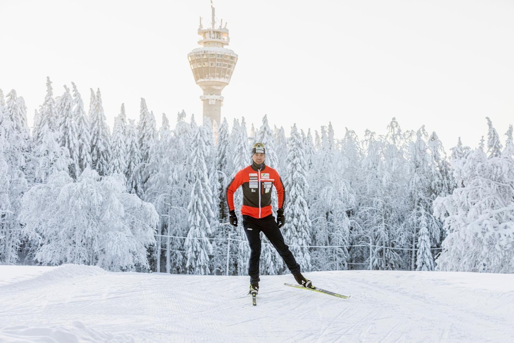 Hiihtäjä Perttu Hyvärisen menoa Kiinan olympialaduilla siivittää kaurapuuro  – 