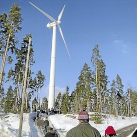 Terho Riihon tuulivoimala 600 kW Töysässä, Tuurin tuulivoimapäivän osallistujia