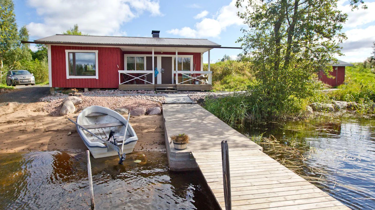 Halua muuttaa kesäasuntoja ympärivuotisiksi asuintaloiksi löytyy ainakin Pohjois-Savossa. Kuvituskuva.