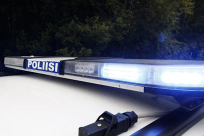 Poliisi kertoo ottaneensa kiinni ihmisiä rikos- ja häiriökäyttäytymisen vuoksi enemmän kuin kesäviikonloppuna. LEHTIKUVA / Roni Rekomaa