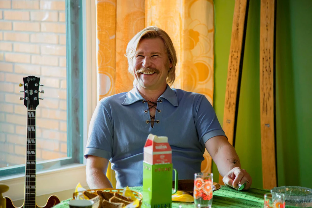 Matti Ristinen uskoo, että jokainen katsoja löytää oman kosketuspinnan Olen suomalainen -elokuvasta. "Roolissa kiinnostivat minua myös 1970- ja 1980 -luku, joista ei ole tehty kovin paljon ajankuvia. Mitä ihmiset ajattelivat silloin?"