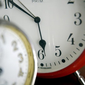 Komissio ehdottaa, että kelloja siirrettäisiin ensi vuonna viimeisen kerran. LEHTIKUVA / ANTTI AIMO-KOIVISTO