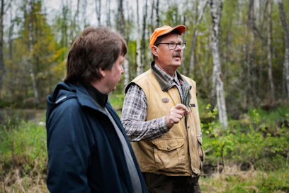 ”Kuka korvaa menetetyn metsän arvon”, Mikael Westergård ja Stig-Göran Nessler kysyvät.