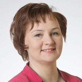 Anne Kalmari puhui perjantaina Kalajoella Nautaparlamentin avaustilaisuudessa.
