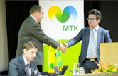 Puheenjohtaja Mikko Tiirola toivotti ympäristöministeri Ville Niinistön tervetulleeksi kokoukseen, jonka sihteerinä toimi asiantuntija Anssi Kainulainen.