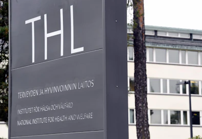 THL:n mukan tartuntojen määrä on noussut eilisestä lähes sadalla.