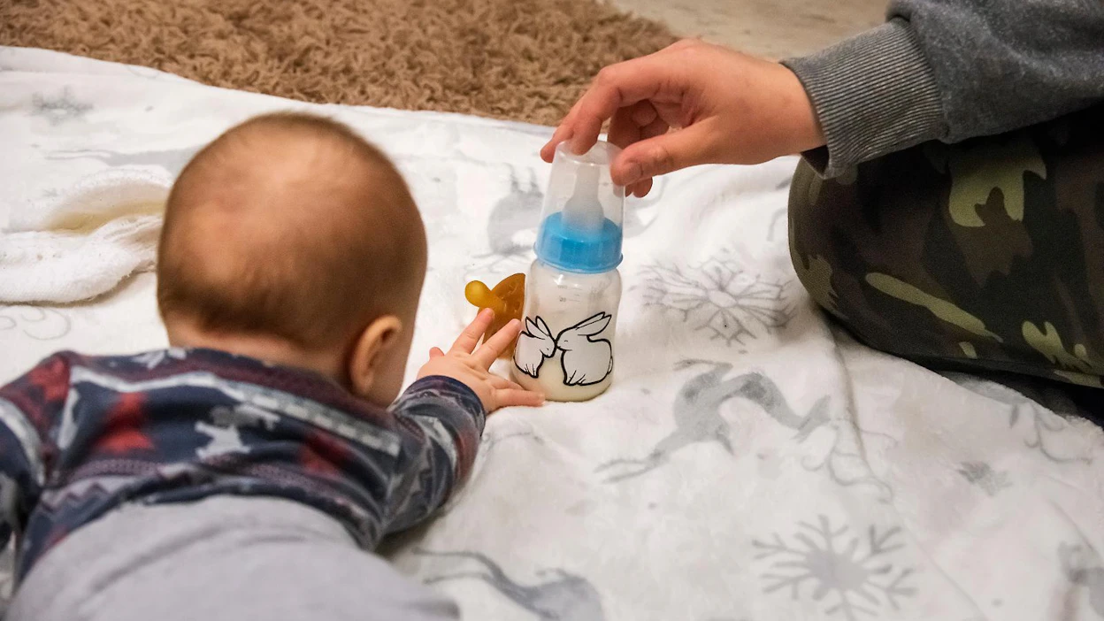 Väestöliitto tähdentää, että sijaissynnytys olisi ei-kaupallista toimintaa, eli siitä ei maksettaisi synnyttäjälle palkkaa tai palkkiota. Perustana olisi halu auttaa lasta toivovia.