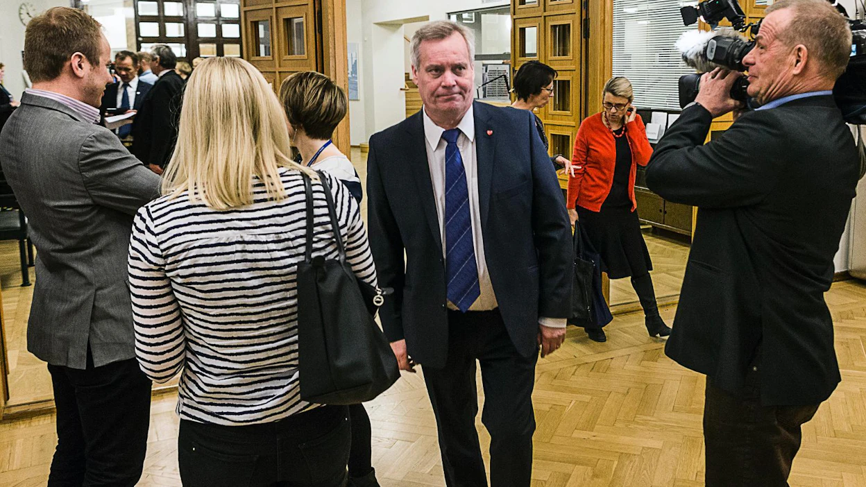 SDP ei hyväksy maatilatalouden kehittämisrahaston (makera) pääomittamista vaan vaatii hallitusta perumaan lisärahoituksen. Kuvassa puoluejohtaja Antti Rinne.