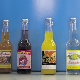 Moni muistaa vanhanajan tuotemerkit Messinan, La Ritan, Sitruuna-Soodan ja Rio Colan, jotka Laitilan Wirvoitusjuomatehdas on saanut käyttöönsä. Herra Hakkaraisen limonadi on Laitilan uudempaa tuotantoa.