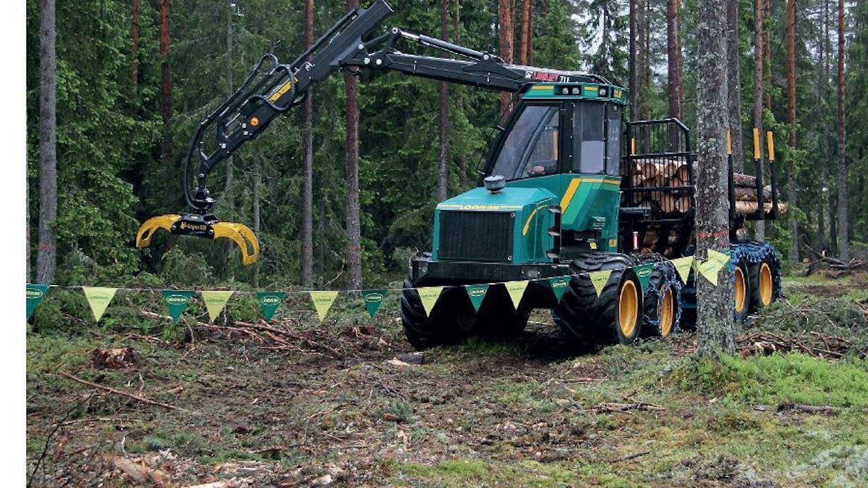 Logman 811 H -harvesterissa ja 811 F -ajokoneessa on NAF:n valmistamat jakovaihteistot ja telit tai akselit. Moottorina on kummassakin mallissa Sisu-diesel 49 CWA, jonka teho on 120 kW. Nykyaikaisella nelosmoottorilla päästään, vääntömomentista tinkimättä, samoihin teholukemiin kuin kutoskoneilla muutama vuosi sitten. Lyhemmän moottorin ansiosta koneen etuylitys on pienempi ja nokkapeiton alta löytyy paremmin tilaa jäähdyttimelle ja muille apulaitteille. (UO)