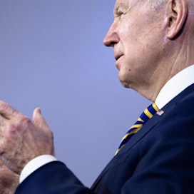 Yhdysvaltain presidentti Joe Biden kehotti torstaina jälleen maansa kansalaisia poistumaan Ukrainasta. LEHTIKUVA / AF