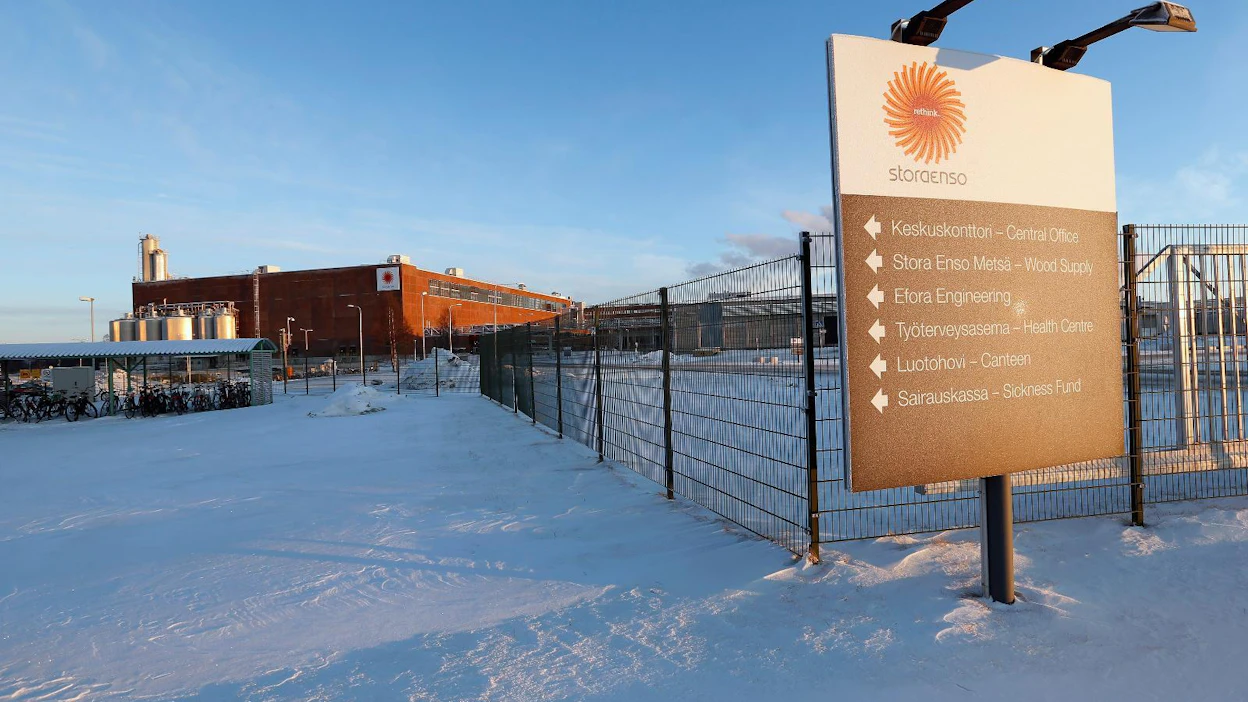 Stora Enson Veitsiluodon tehtaat tuottavat sellua, paperia ja sahatavaraa.