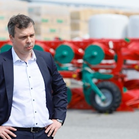 Hankkijan toimitusjohtaja Jyrki Lepistö kertoi kesäkuussa SSO:n maatalouskaupan. ostamisesta. Tasan puoli vuotta myöhemmin kauppa saatiin maaliin, kun polttoöljyt jätettiin pois.