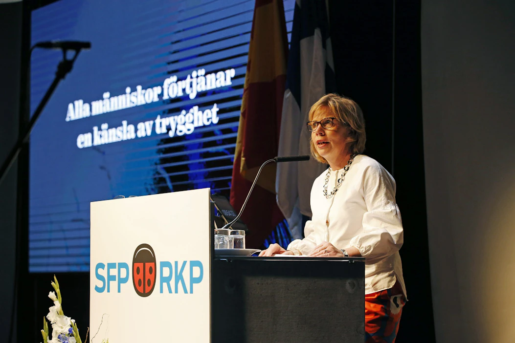 RKP:n puolueväki kokoontuu Tampereella keskellä hallitusneuvottelujen vääntöjä. Kuvassa puheenjohtaja Anna-Maja Henriksson. LEHTIKUVA / Timo Heikkala.