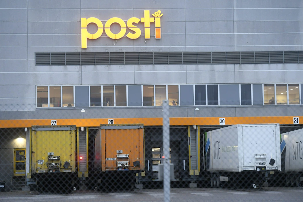 Energian nousseet hinnat ja inflaatio ovat vaikeuttaneet Postin toimintaa alkuvuonna. LEHTIKUVA / VESA MOILANEN.