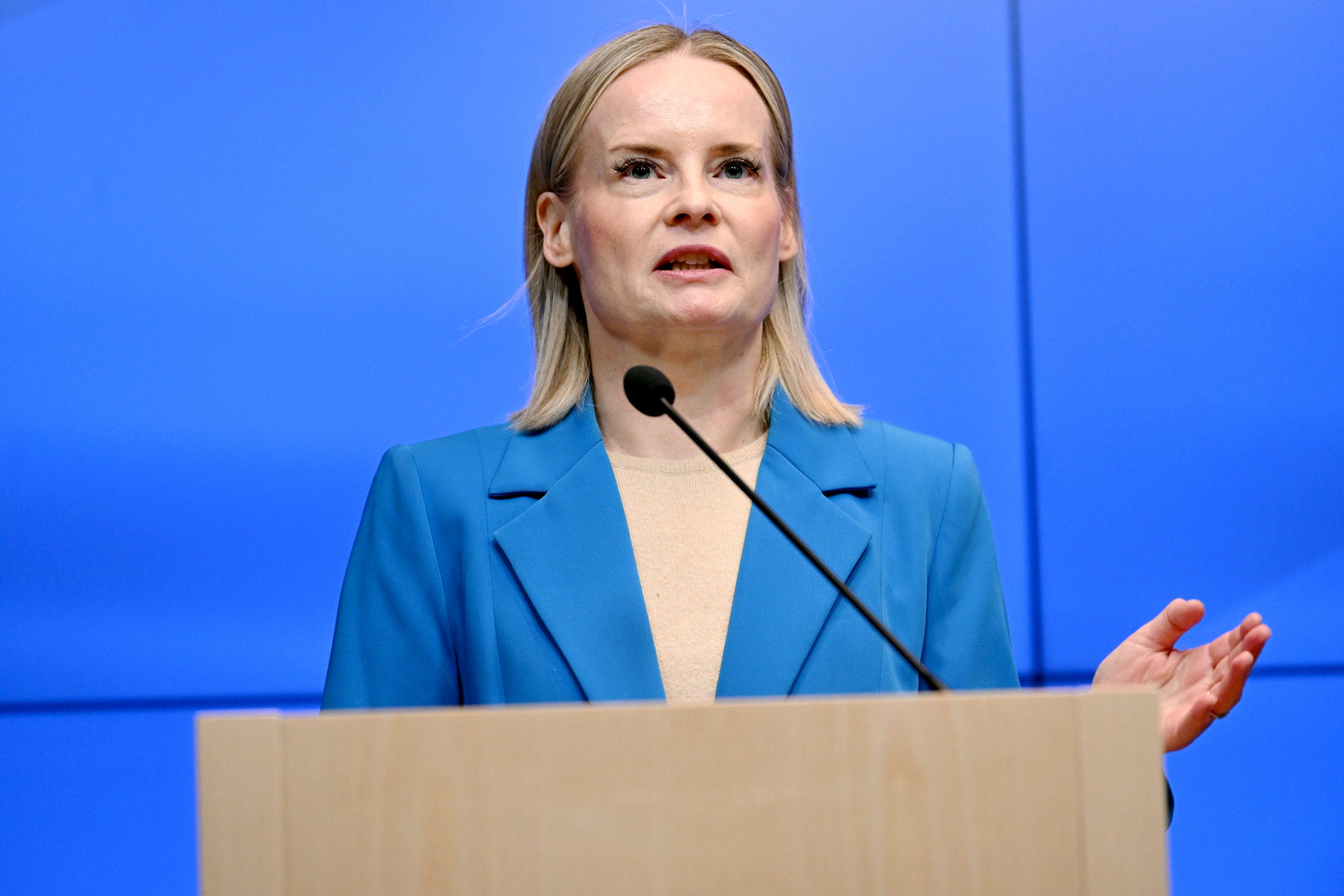 Valtiovarainministeri Riikka Purra kertoi jo aiemmin HS:lle, että puoliväliriihessä kaavaillaan kevennyksiä myös ansiotuloverotukseen. LEHTIKUVA / Mikko Stig. 