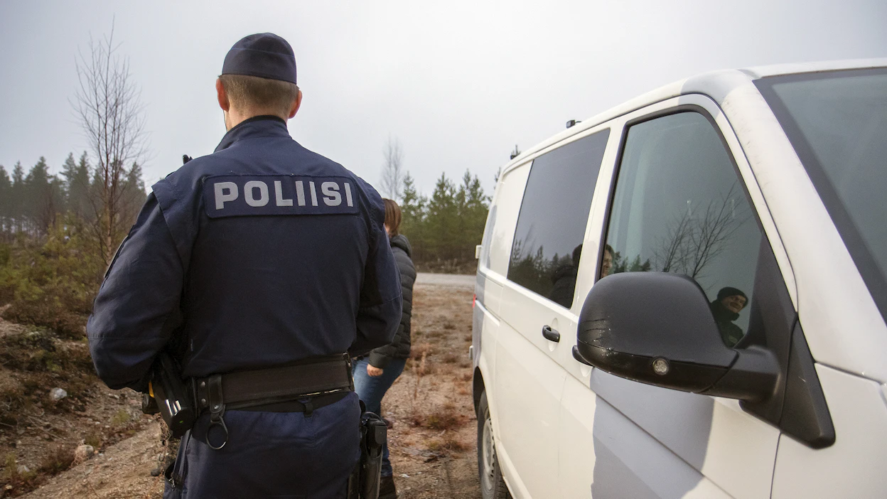 Poliisin ja erätarkastajan yhteispartio ennaltaehkäisee ja valvoo metsästysrikollisuutta. Partio keskittyy erityisesti susien laittoman tappamisen ehkäisyyn.