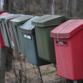 Uudistuksen jälkeen postinjakelu myöhästyy eritoten haja-asutusalueilla