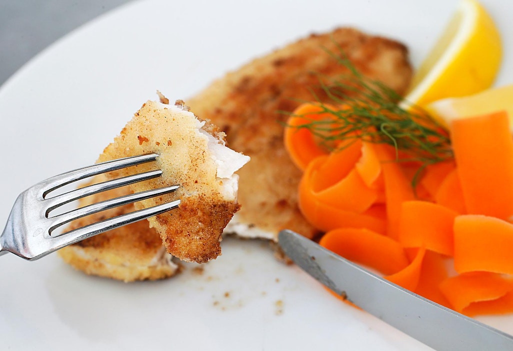 Kypsässä fileessä on rapea pinta ja kalaliha kauniin valkoista.