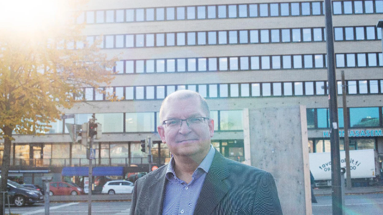 Teollisuusliiton puheenjohtajan Riku Aallon arvion mukaan Teknologiateollisuus ry pyrkii kehittämään neuvottelutoimintaa kasvattamalla isäntä- ja saneluvaltaa.