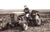 Massey Fergusonin lisäksi Perkins on toimittanut vuosien varrella koneita noin 250:lle laitevalmistajalle.