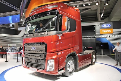 Vuoden kuorma-autoksi 2019 valittiin Ford F-Max. Raati korosti valinnassaan 500 hv tehoisen Ecotorq- moottorin ja ZF Traxon automaattivaihteiston yhteispeliä ja hiljaisuutta sekä kehittyneitä rullaus ja vakionopeudensäätimen ominaisuuksia sekä mukavaa ohjaamoa.