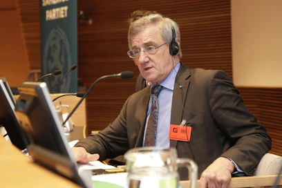 Albert Dess.