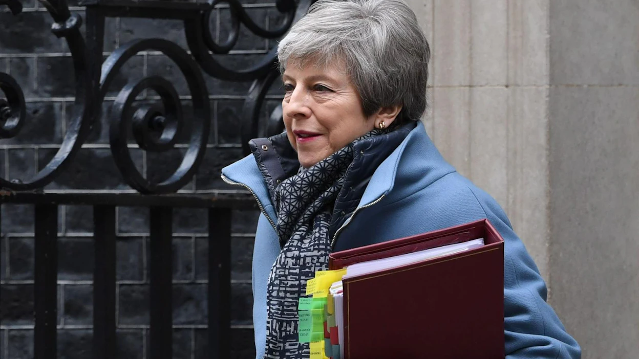 Aiemmin tällä viikolla Theresa May lupasi erota, jos erosopimus menee parlamentissa läpi. LEHTIKUVA/AFP