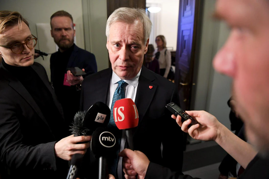 Pääministeri Antti Rinne (sd.) median haastattelussa eduskunnassa Helsingissä 29. marraskuuta 2019.