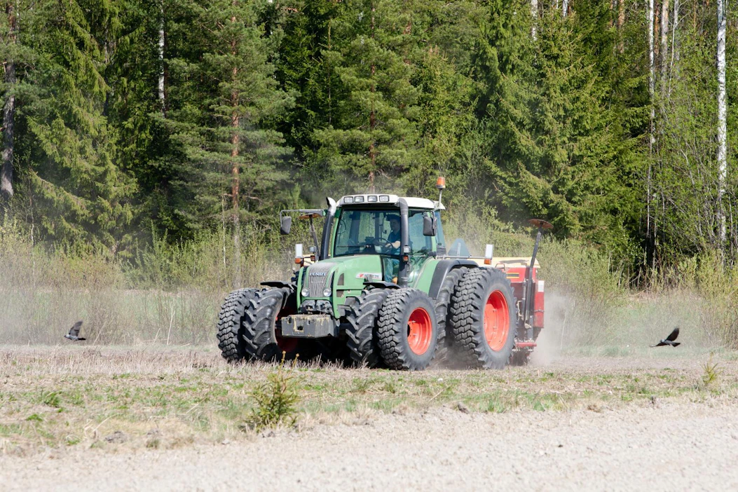Suomen tilannetta parantaa se, että lannoitteita ei levitetä aivan pellon pintaan.