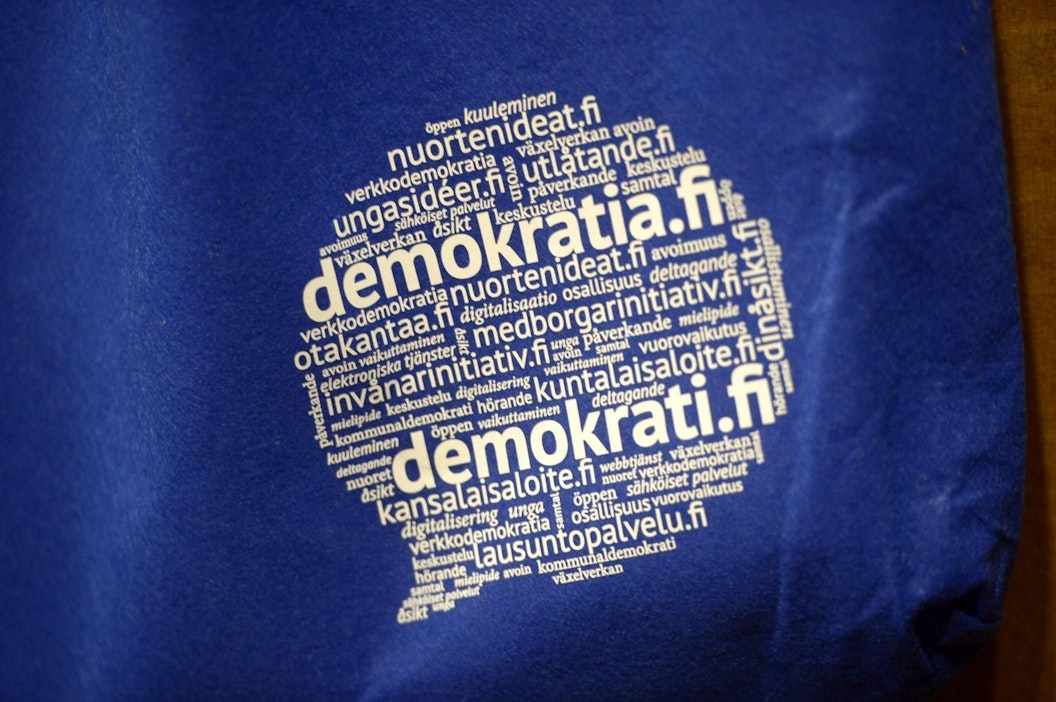 Oikeusministeriön selvitys vihapuheesta ja häirinnästä julkistettiin Helsingissä maaliskuussa 2016.