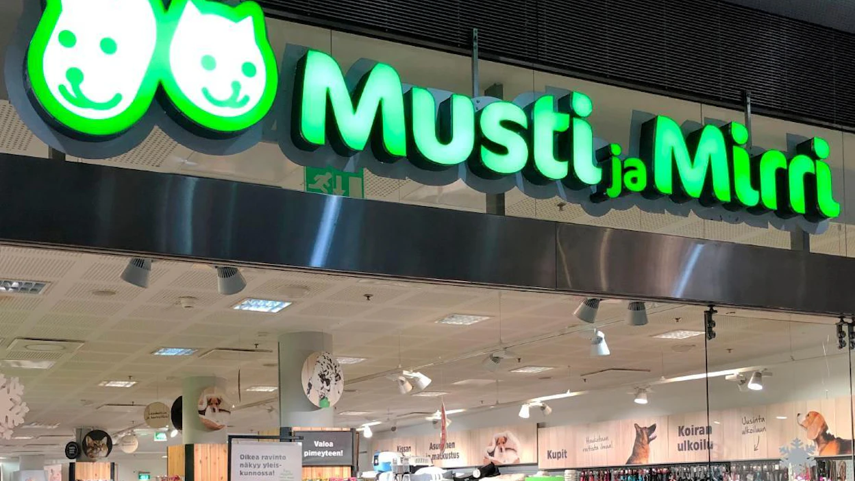 Musti ja Mirri myy tarvikkeita erilaisten lemmikkien ja niiden omistajien tarpeisiin.