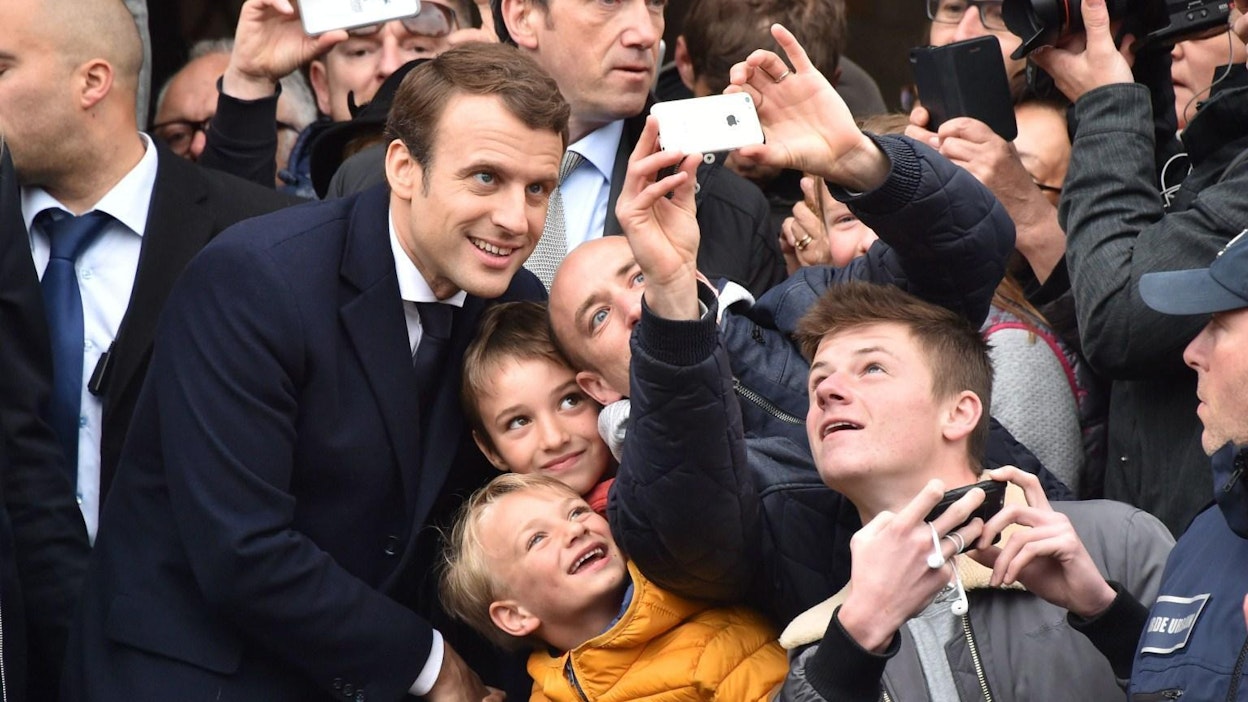 Emmanuel Macron äänesti sunnuntaina Pohjois-Ranskassa. Lehtikuva/AFP