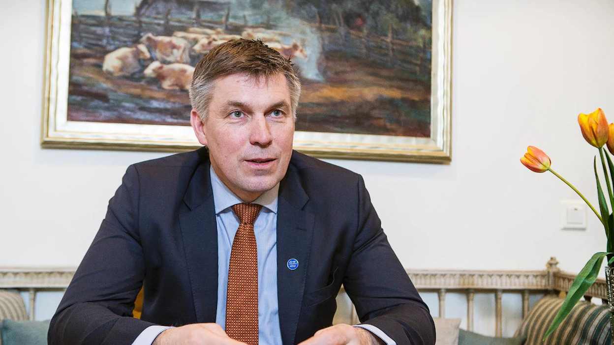 MTK:n puheenjohtaja Juha Marttila vaatii muutoksia käsittelyssä olevaan EU:n työturvallisuusdirektiiviin, joka tarkoittaisi isoja kustannuksia sahoille ja puutuoteyrityksille.
