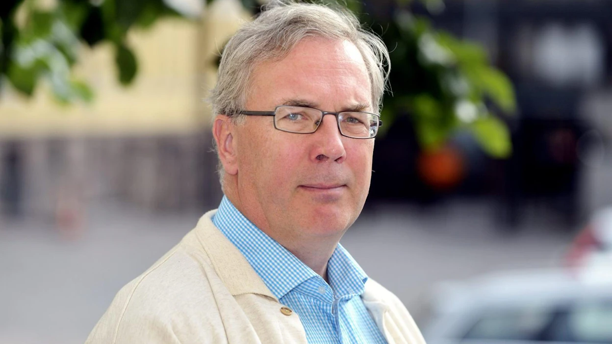 Suuri osa toiminnasta ei ole julkista, mutta sotilastiedustelulaki kuitenkin edellyttää, että yleisistä periaatteista ja toimintatavoista kerrotaan, sanoo Puolustusvoimien tiedotuspäällikkö Max Arhippainen. LEHTIKUVA / KIMMO MÄNTYLÄ