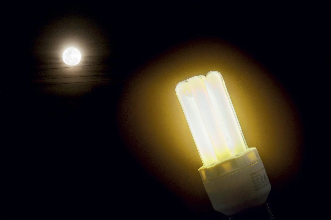 Led-putken käyttöikä on keskimäärin 30 000 tuntia, joten niitä ei tarvitse uusia usein. Lisäksi ne voi kierrättää toisin kuin perinteiset loisteputket, jotka ovat ongelmajätettä.