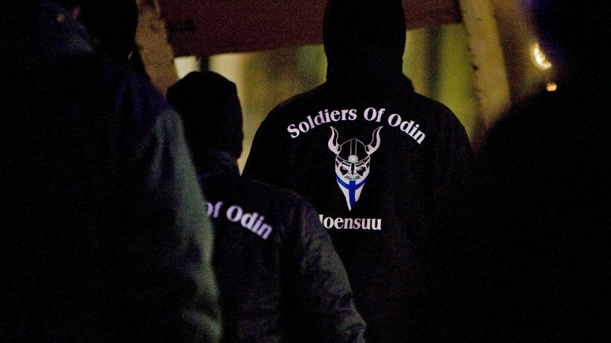 Odin-tunnuksisia partioita liikkui syksyn, talven ja kevään aikana useiden suomalaiskaupunkien kaduilla.