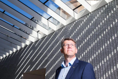 OP:n maa- ja metsätalousyksikön päällikkö Janne Mäkikallin mukaan kovin moni maatila ei syksyllä hakenut lykkäystä lainan lyhennyksiin, vaikka kesä oli vaikea. Keväällä erityisjärjestelyhakemuksia odotetaan enemmän.