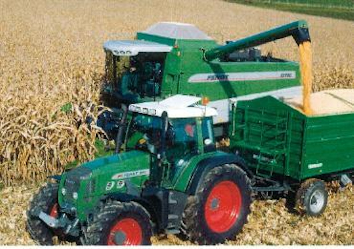 Vuonna 1998 esiteltiin Vario 700 -sarja sekä Fendt-leikkuupuimurit. Puimureilla ei ole ollut merkitystä Saksan ulkopuolella.