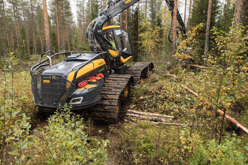 Ponssen metsäkoneiden valmistusmäärät ovat olleet kasvussa Vieremän tehtaalla.