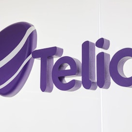 Telia ilmoitti alkuvuonna ajavansa lankapuhelinpalvelunsa alas tämän vuoden aikana. LEHTIKUVA / SEPPO SAMULI