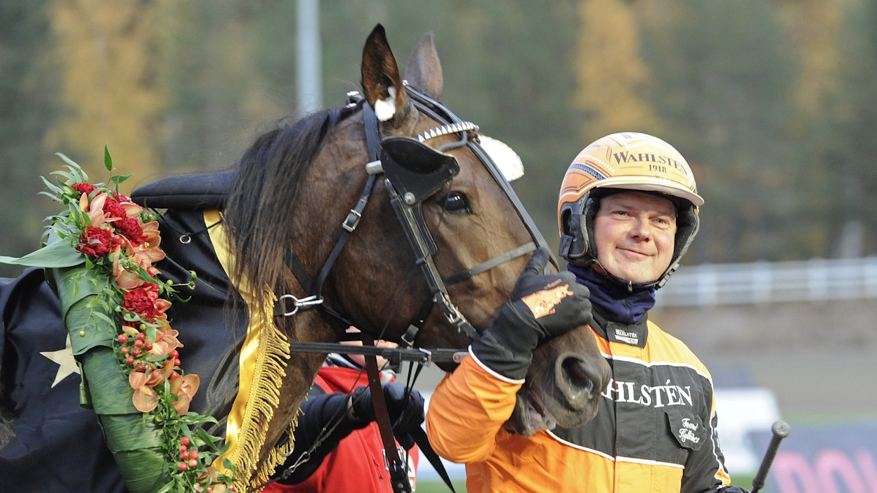 Tommi Kylliäinen voitti viime vuonna Kriteriumin Planbeen kanssa. Lauantaina valjakko tavoittelee menestystä Kasvattajakruunun välierässä.
