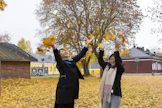 Yukako Saito (vas.) ja tytär Mare arvostavat Suomessa erityisesti luonnonläheisyyttä. 