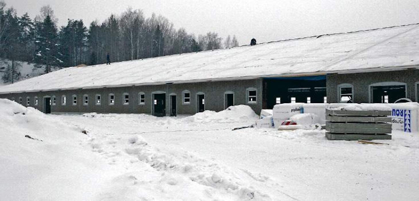 Suomen suurin navetta on puurunkoinen - Maatalous - Koneviesti