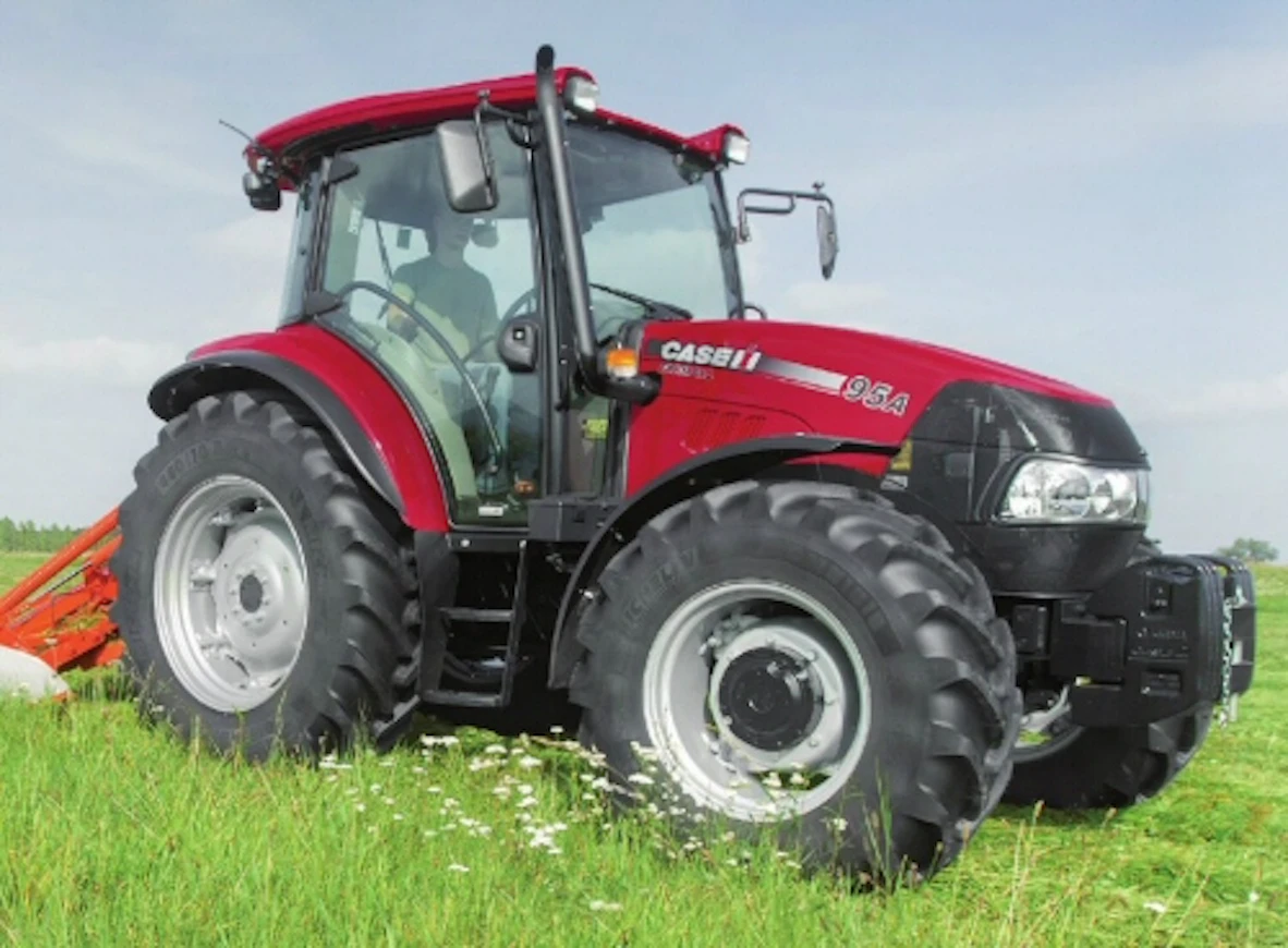 15CaseIHFarmallA
