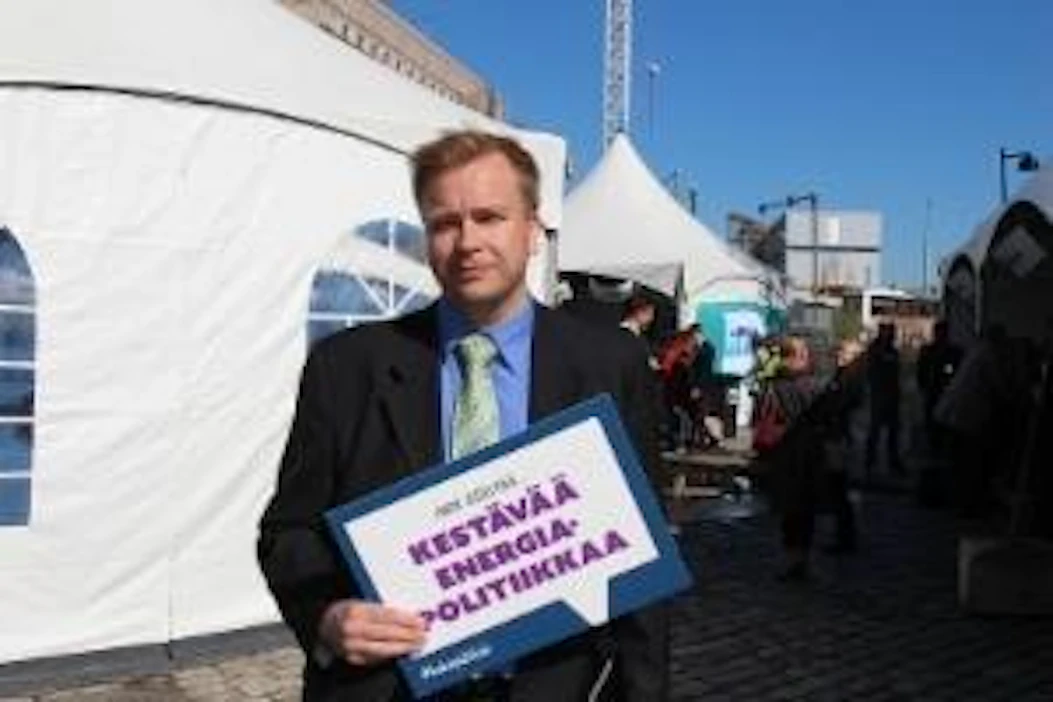 Kaikkonen lupasi edistää kestävää energiapolitiikkaa viime vuoden toukokuussa.