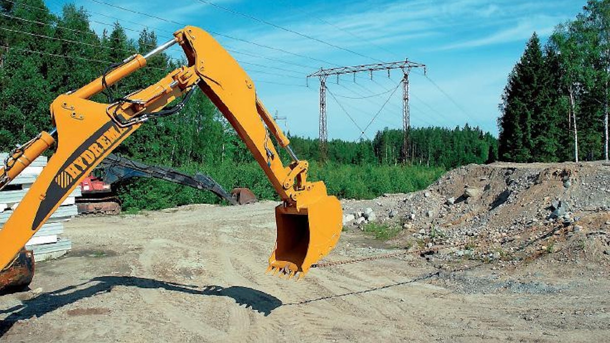 Hydreman kaivupuomin kaivuvoima koneen kokoon verraten on rajallinen. Mittaustulos oli koko joukkueen pienin, vain 3790 kiloa. Esitteestä tarkistettuna voimaa ei ollut hukassa, vaan ilmoitettu 36 kN jopa vähän ylittyi.