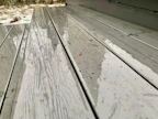 Nastat jättävät jälkensä esimerkiksi terassin lautoihin.